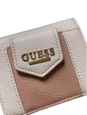 GUESS Compact Vertical Bifold Small Wallet Clutch Cream Purse Pouch